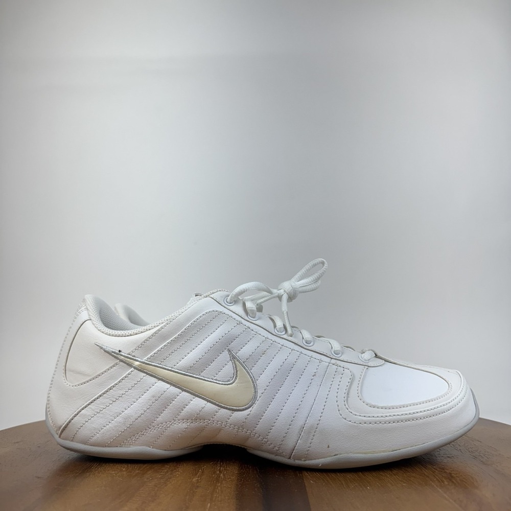 New Womens Nike Musique Cheer White Leather Low Cheerleading Sneakers Size 12 M